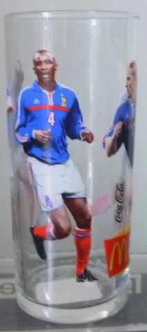 37122 € 3,00 coca cola glas Frankrijk voetballer MAC logo.jpeg
